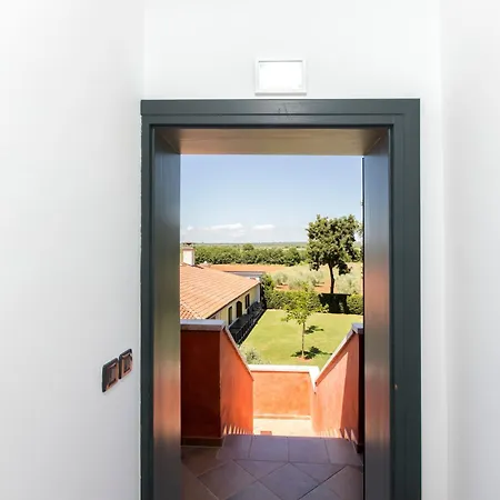 2377 Gostinjska kuća Valbandon